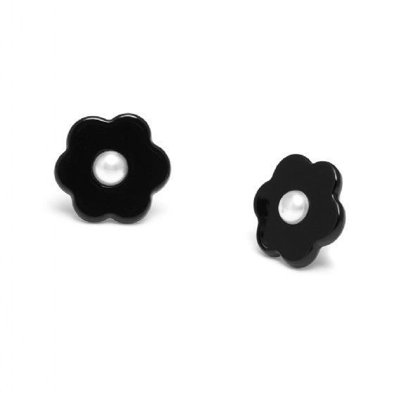 Black Daisy